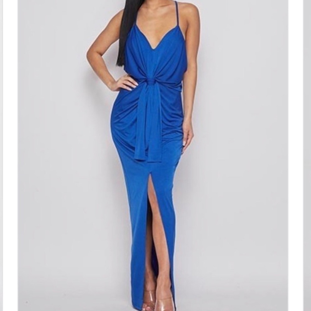 Elegant Blue Maxi Dress
